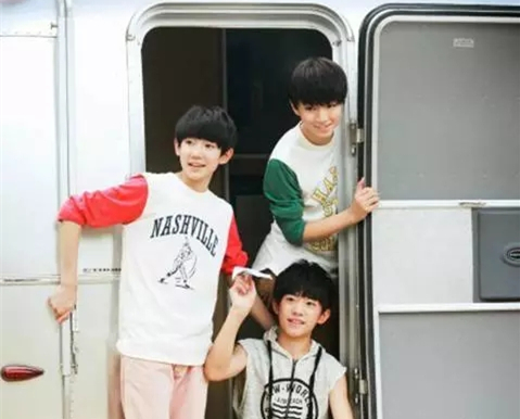 快乐环岛钢琴谱 tfboys-快乐你买不到 幸福你也买不到4