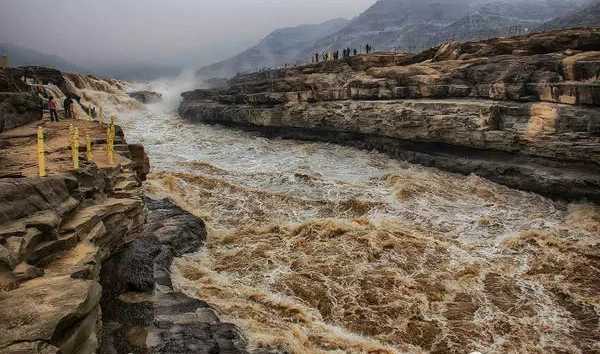 黄水谣简谱   郑咏   广阔地展现了抗日战争的壮丽图景3