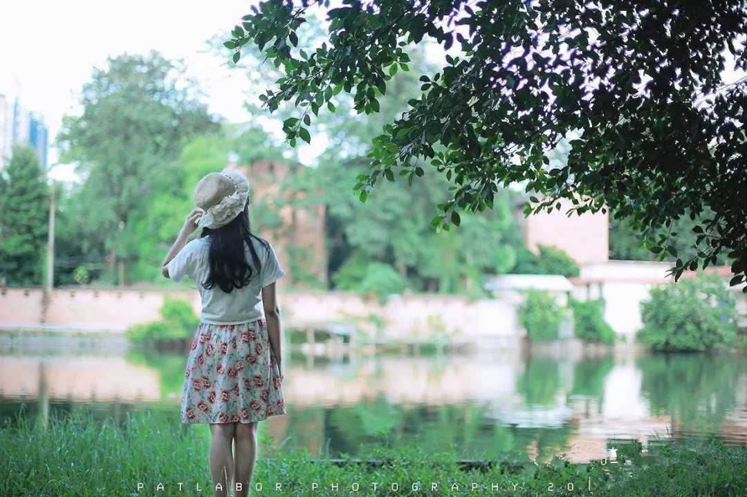 那年夏天尤克里里谱 许飞-人来人去留在身边的朋友不多2